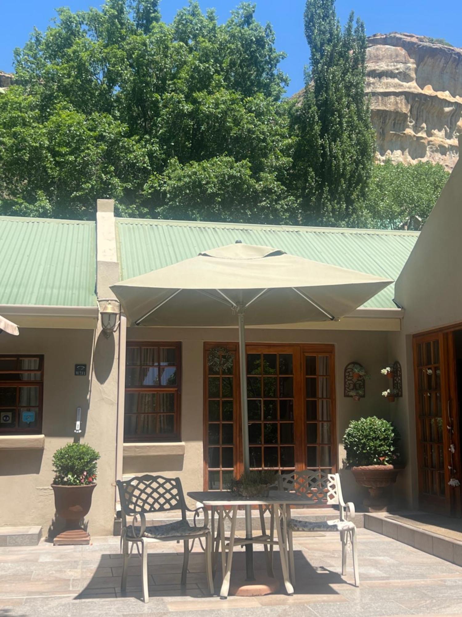 Zwartmodder Clarens Apartment ภายนอก รูปภาพ